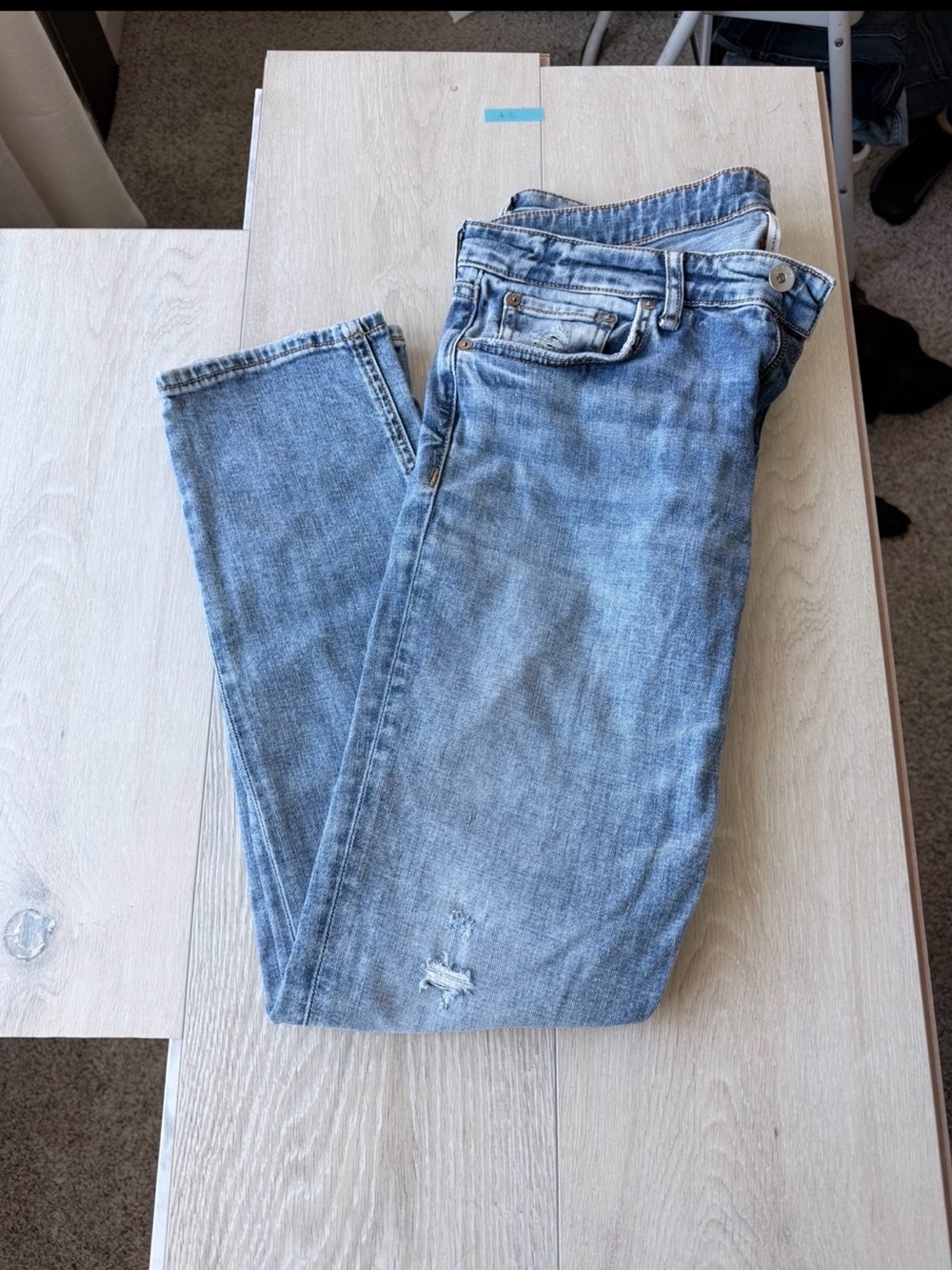 rag & bone Low Rise Slim Boyfriend Jeans Size 28 Distressed Light Wash